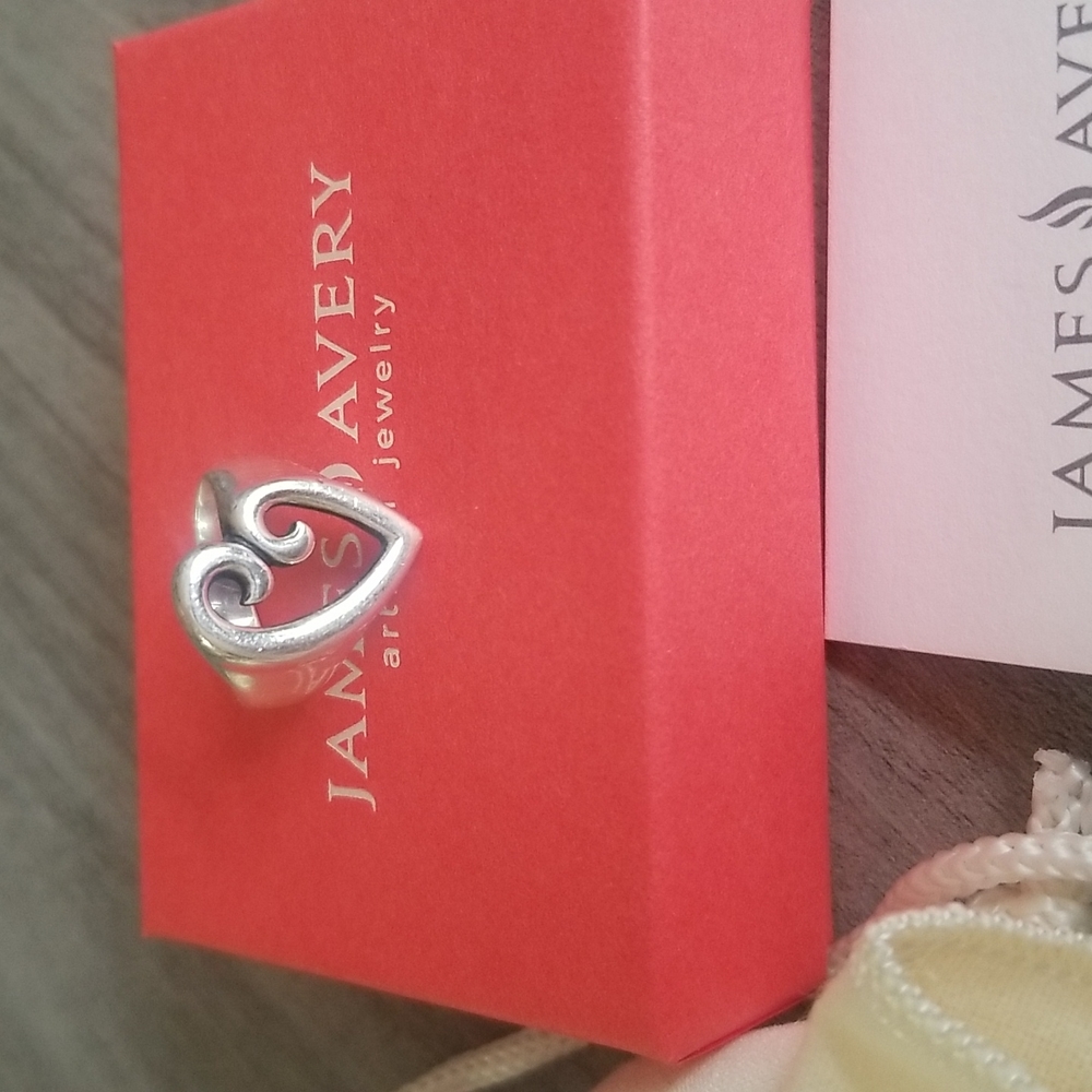 Mothers Love ring